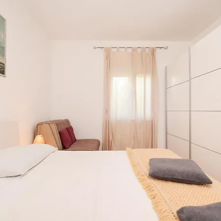 Pantalon, Big Terrace And Free Parking Appartement Zadar