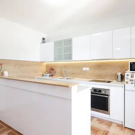 Pantalon, Big Terrace And Free Parking * Ζαντάρ