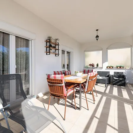 Διαμέρισμα Pantalon, Big Terrace And Free Parking *