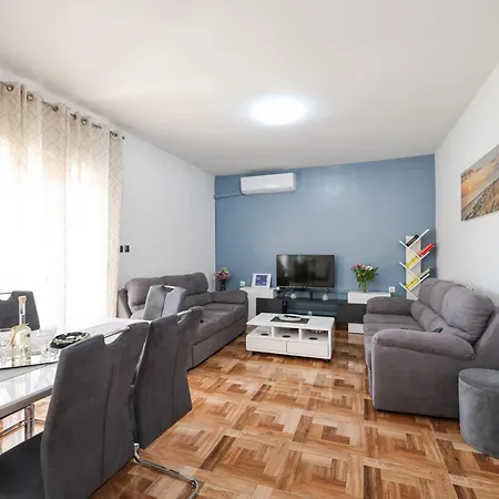 Pantalon, Big Terrace And Free Parking Апартаменты Задар