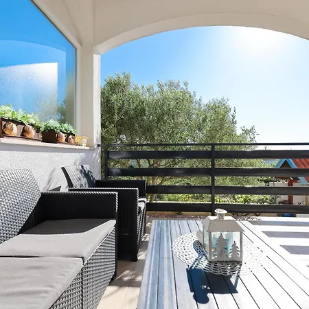 Pantalon, Big Terrace And Free Parking Διαμέρισμα *