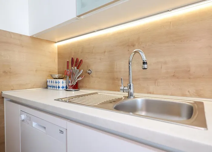 Apartmán Pantalon, Big Terrace And Free Parking