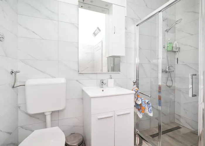 Pantalon, Big Terrace And Free Parking *