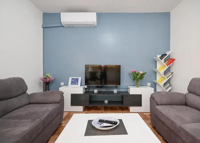 Apartmán Pantalon, Big Terrace And Free Parking