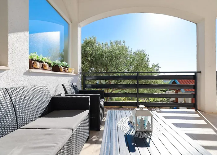 Pantalon, Big Terrace And Free Parking Apartmán *